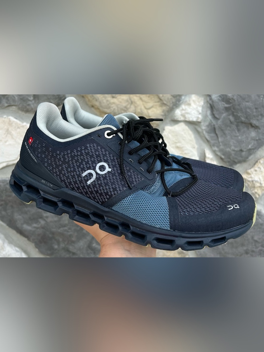 On Cloud Sneakers Womens Size 10 On Running Cloudstratus Blue Cloud Tec Helion
